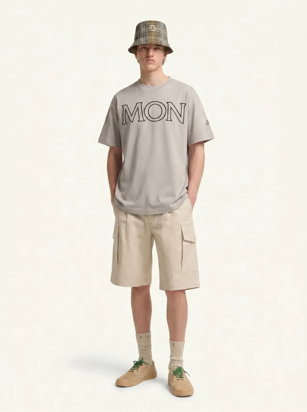 P90✨🔥 [Moncler ] 2026FW T Premium 26s 300 ： Khaki Size：S M L XL 2XL